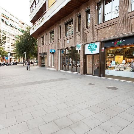 Dream Cube Hostel Barcelona Exterior photo